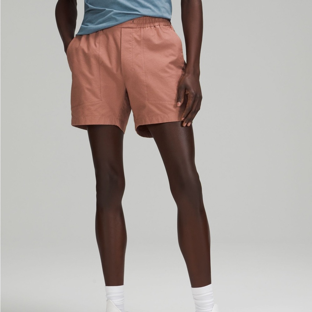 Mens Medium Lululemon Bowline Short 5" inseam! Color: Earth Dye